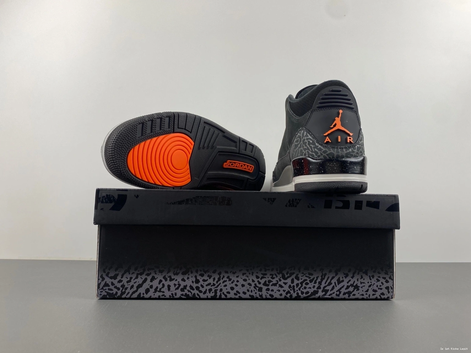 CT8532-080 “Fear”  Jordan Air 3 0422